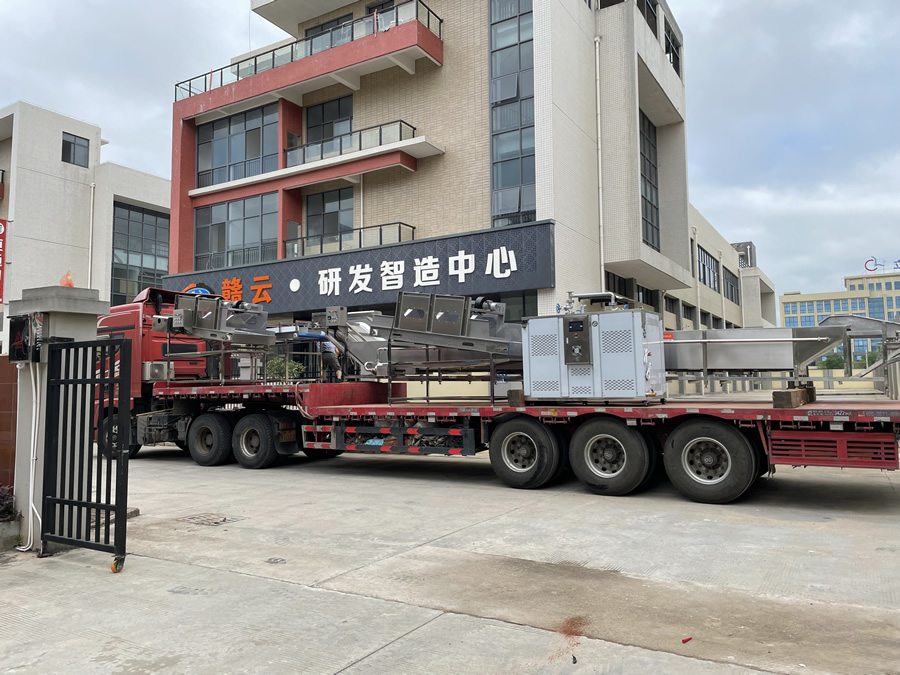 肉類加工設備裝車